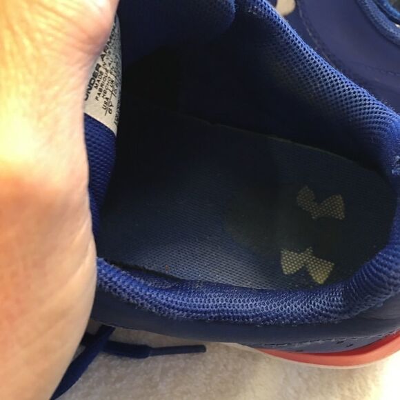 Under Armour sneakers blue red white size 6Y good condition - Picture 11 of 11